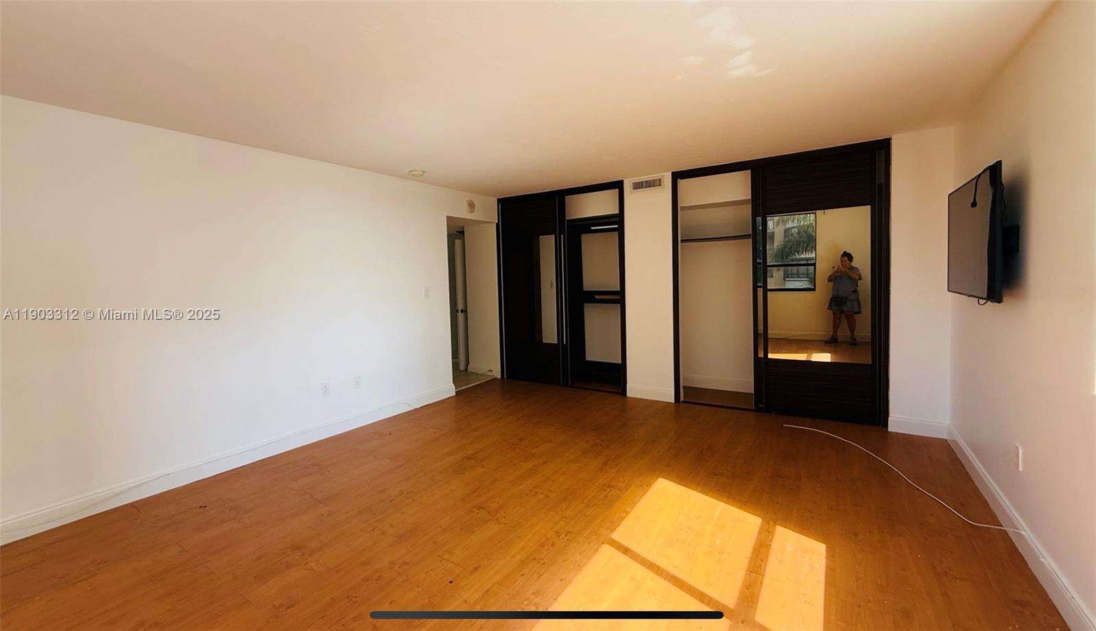 10185 Collins Avenue, Unit 308 Bal Harbour, FL 33154 - Photo 6 of 25