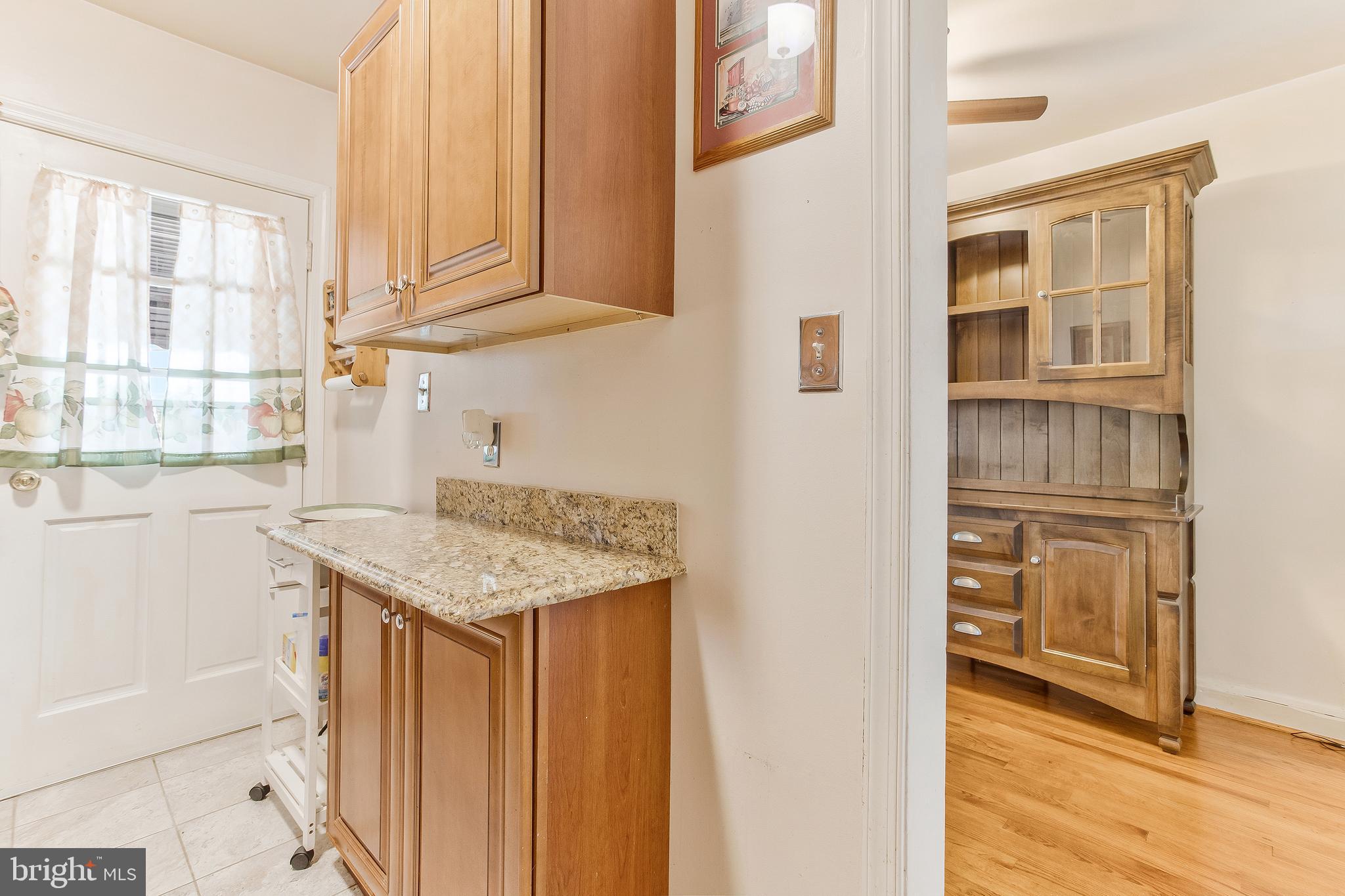 560 Chalcot Square Essex, MD 21221 - Photo 11 of 28