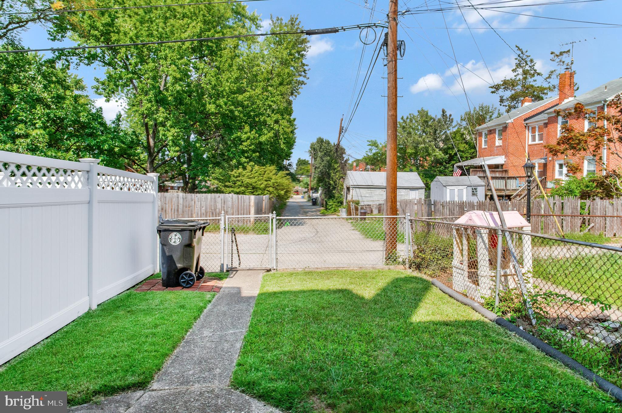 560 Chalcot Square Essex, MD 21221 - Photo 24 of 28