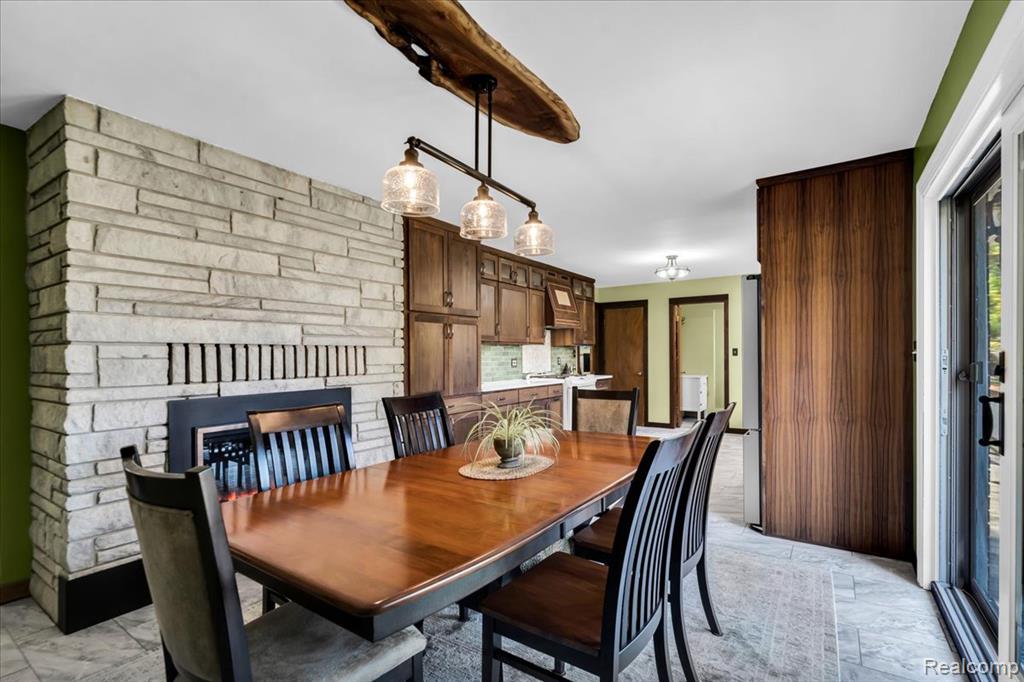 26215 Allen Road Woodhaven, MI 48183 - Photo 17 of 55 Gallery Image 17