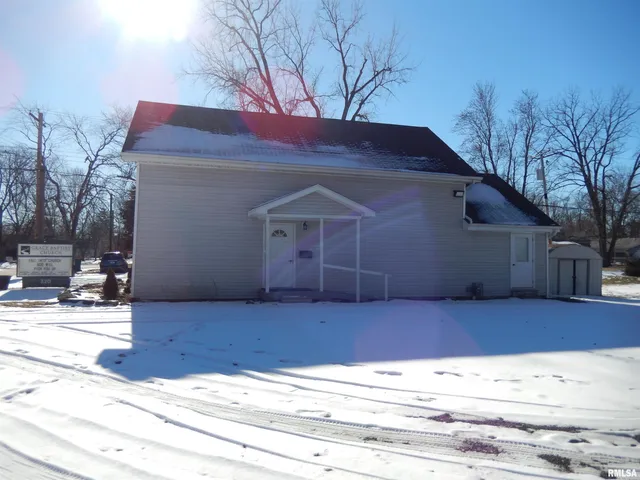 $42,000 | 320 North Mechanic Street, Macomb, IL 61455