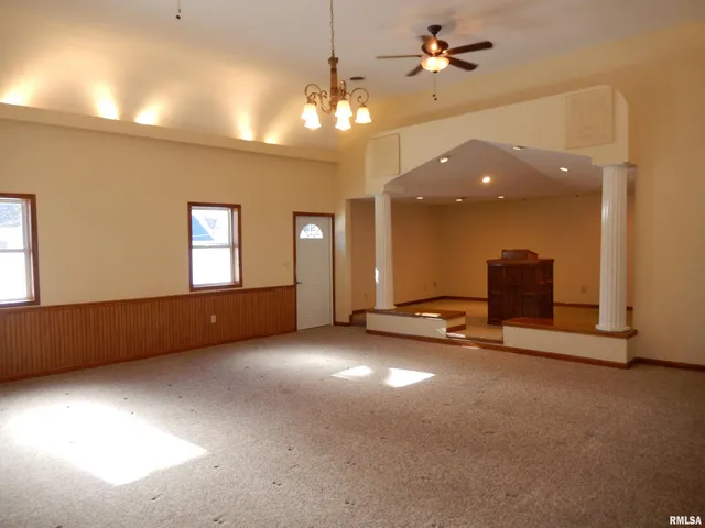 $42,000 | 320 North Mechanic Street, Macomb, IL 61455