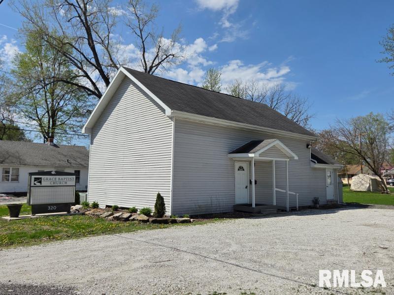 320 North Mechanic Street Macomb, IL 61455 - Photo 2 of 30
