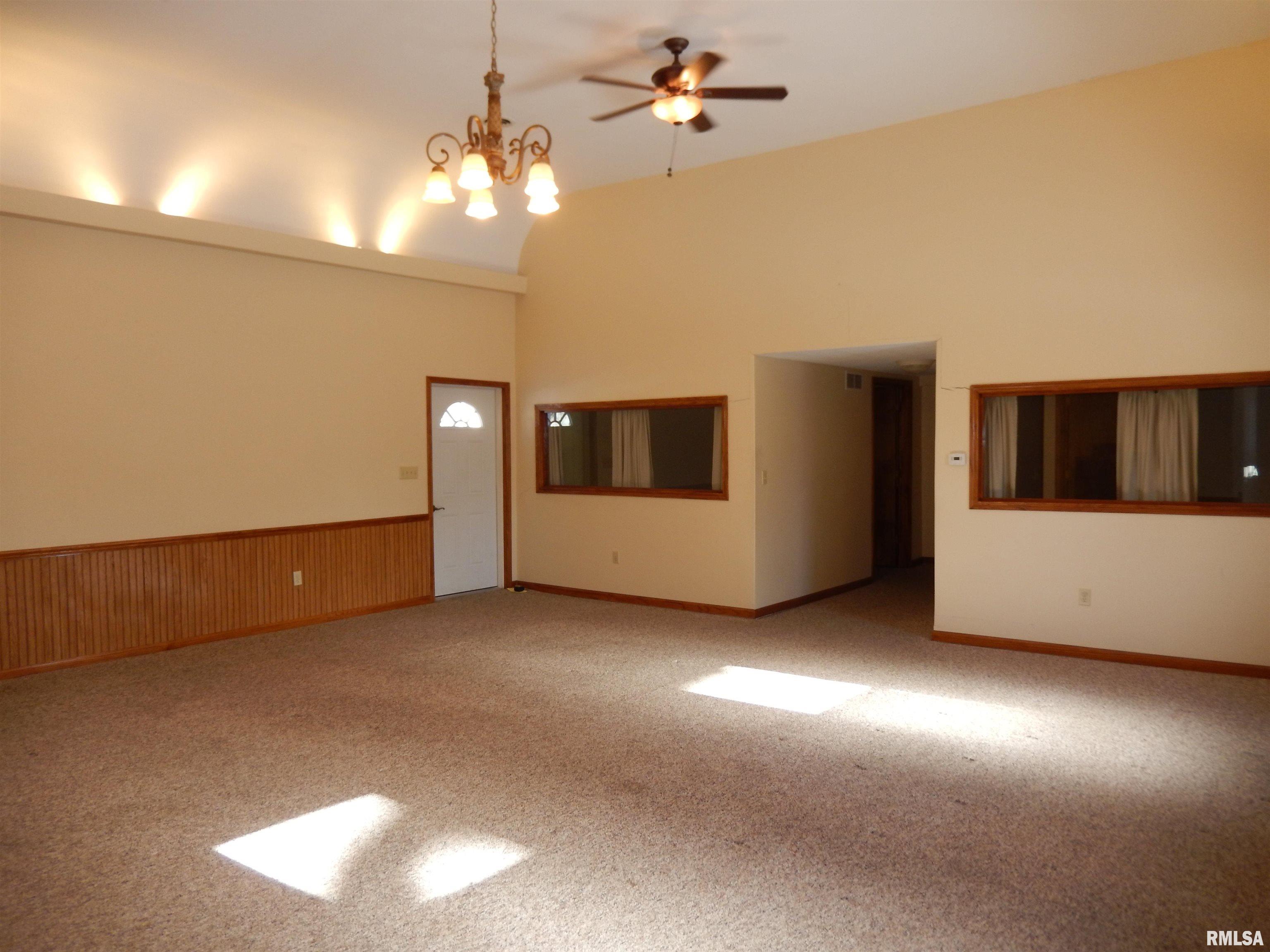 320 North Mechanic Street Macomb, IL 61455 - Photo 21 of 30