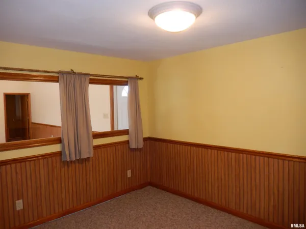 $42,000 | 320 North Mechanic Street, Macomb, IL 61455