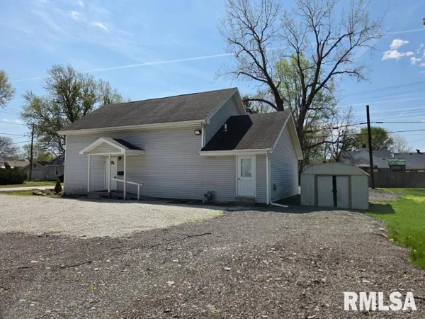 $42,000 | 320 North Mechanic Street, Macomb, IL 61455