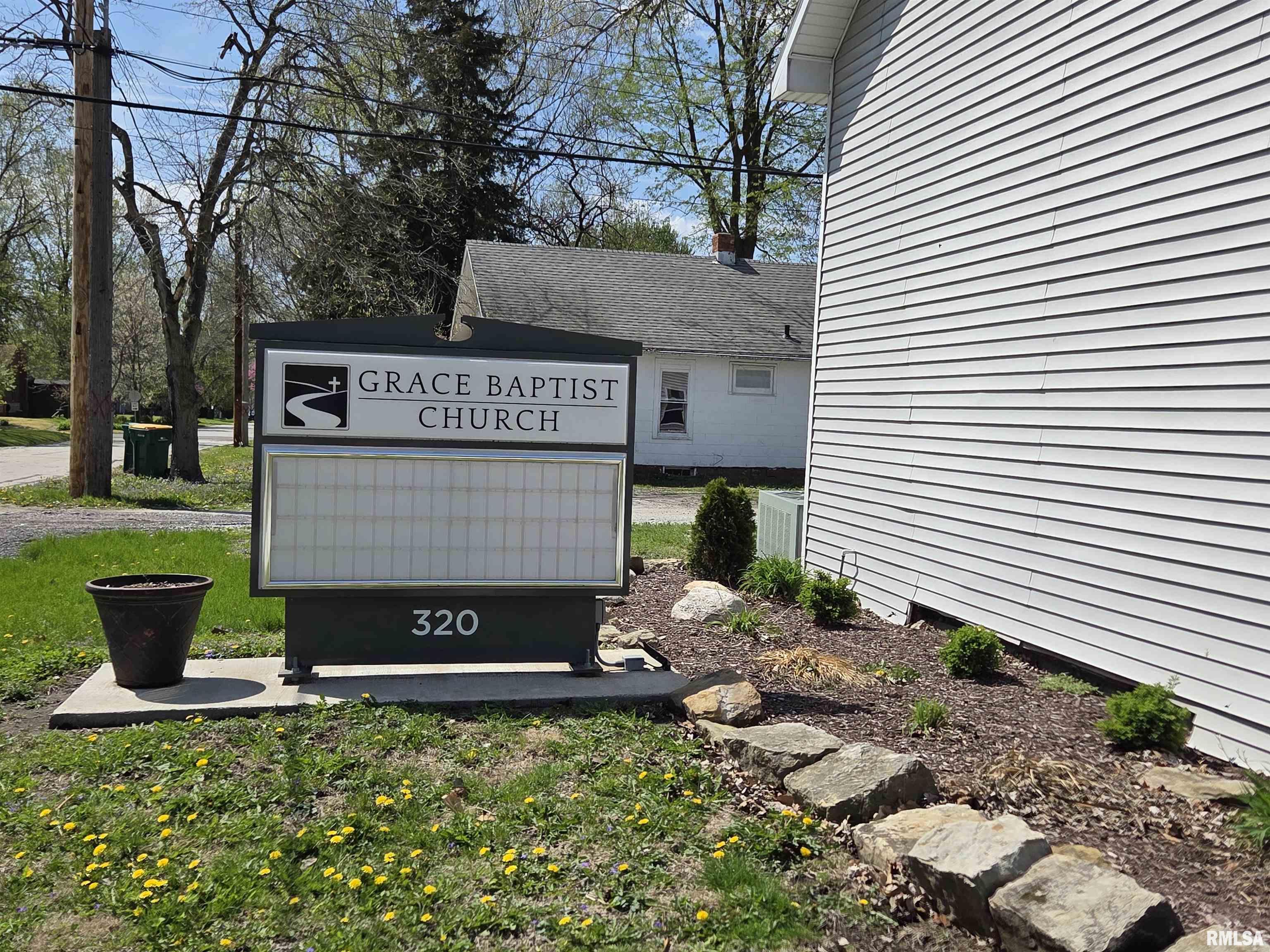 320 North Mechanic Street Macomb, IL 61455 - Photo 5 of 30