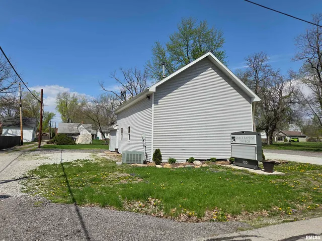 $42,000 | 320 North Mechanic Street, Macomb, IL 61455