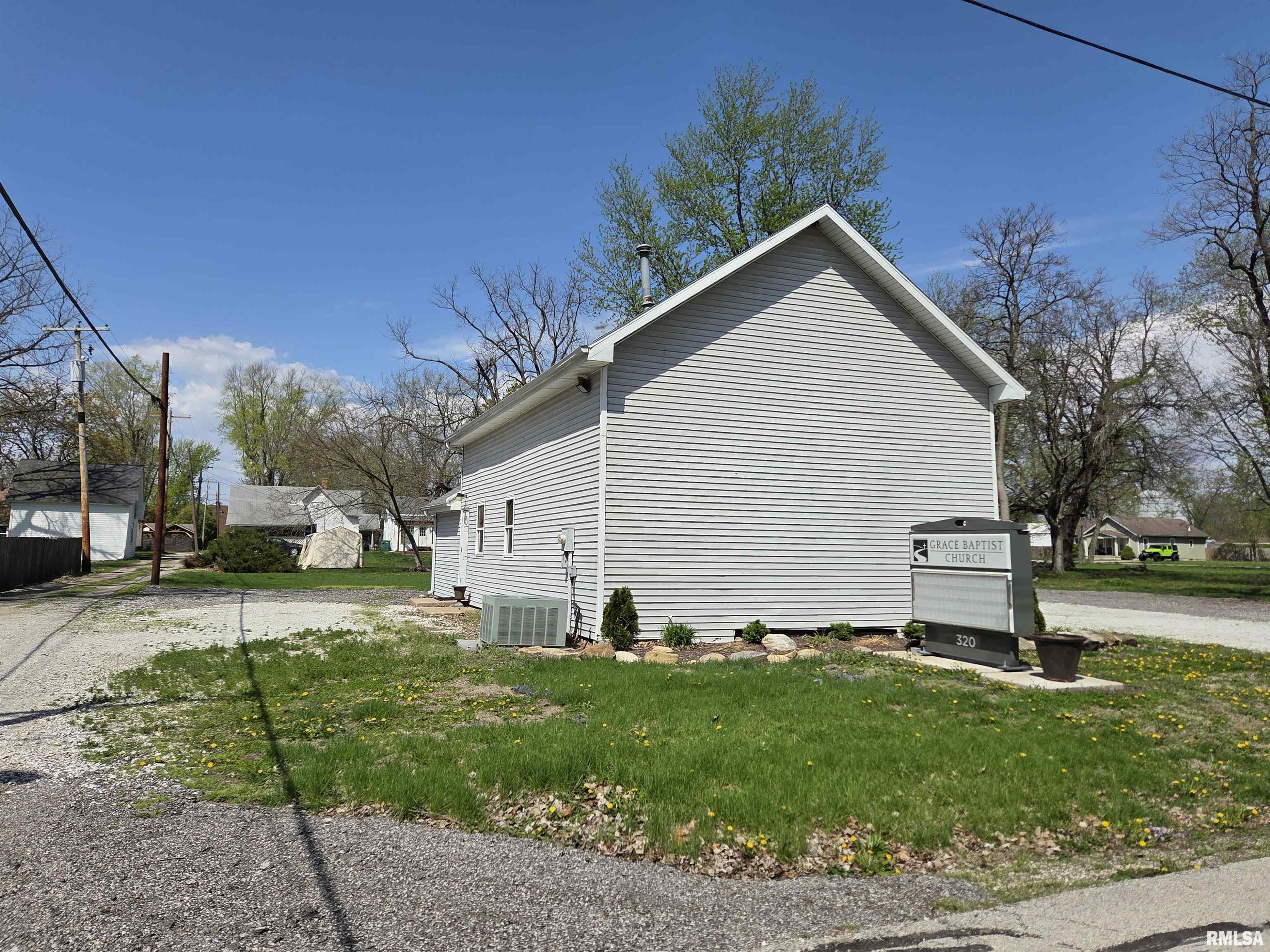 320 North Mechanic Street Macomb, IL 61455 - Photo 7 of 30