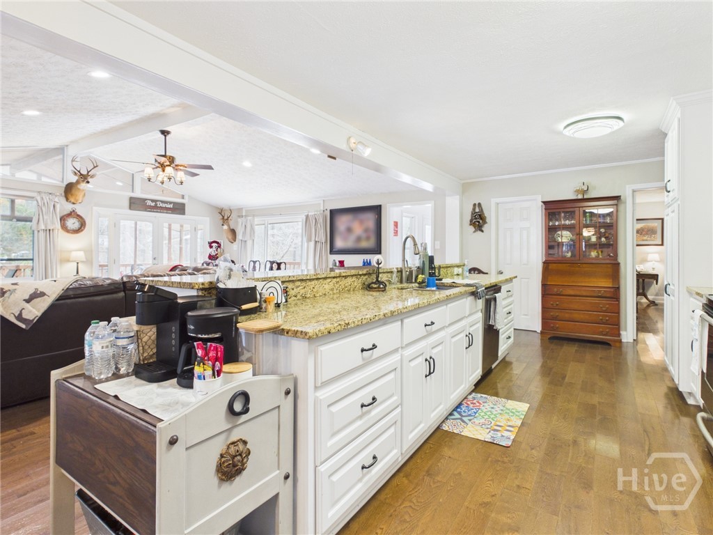 228-232 Hickory Point Buckhead, GA 30625 - Photo 4 of 38