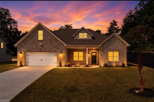 $609,900 | 1875 Paragon Drive, Winston-Salem, NC 27127