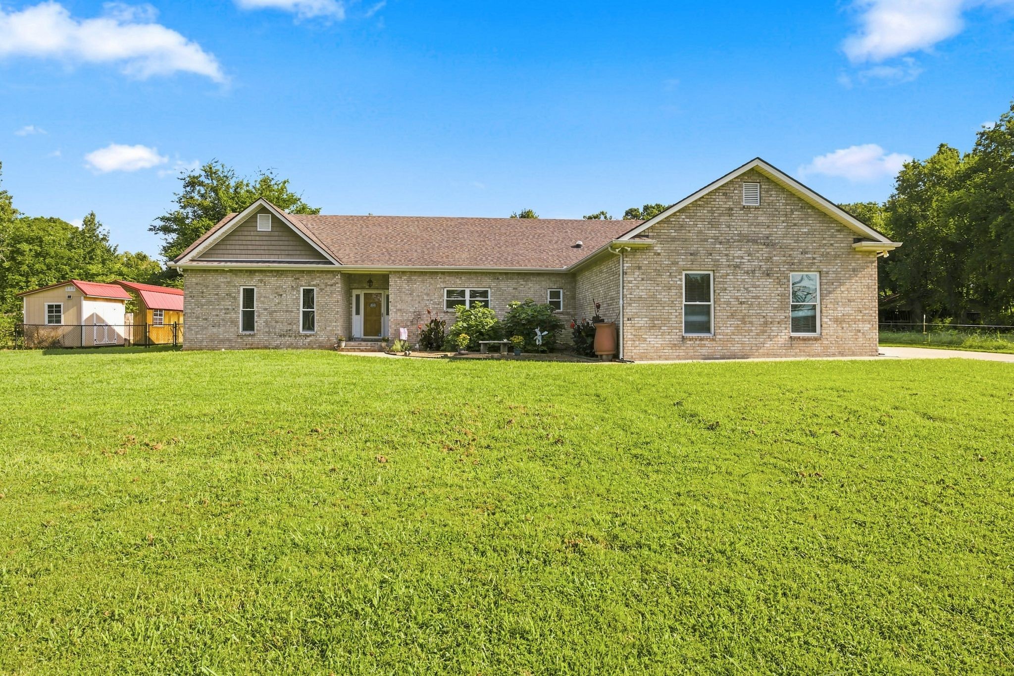 620 Central Valley Road Murfreesboro, TN 37129 - Photo 3 of 37 Gallery Image 3