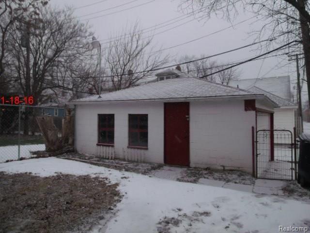 2124 Alter Road Detroit, MI 48215 - Photo 11 of 12 Garage (2).JPG
