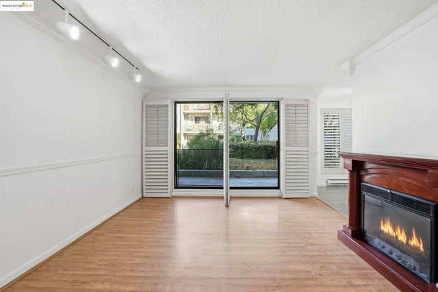 $339,000 | 2 Admiral Drive, Unit B276, Emeryville, CA 94608