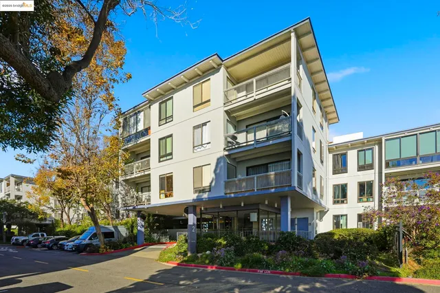 $339,000 | 2 Admiral Drive, Unit B276, Emeryville, CA 94608