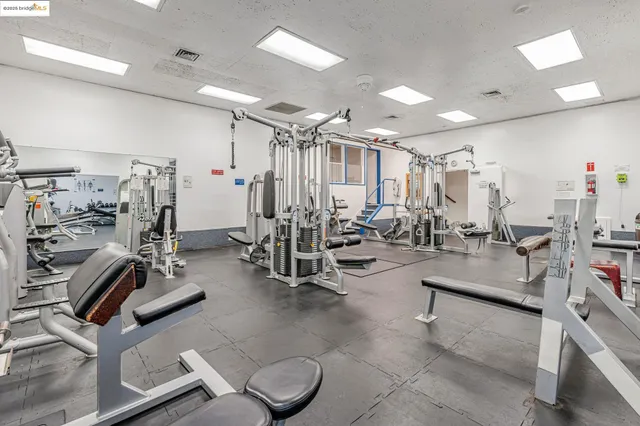 $339,000 | 2 Admiral Drive, Unit B276, Emeryville, CA 94608