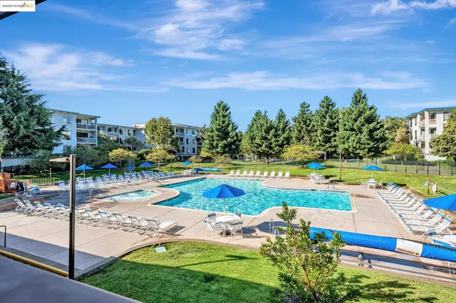 $339,000 | 2 Admiral Drive, Unit B276, Emeryville, CA 94608