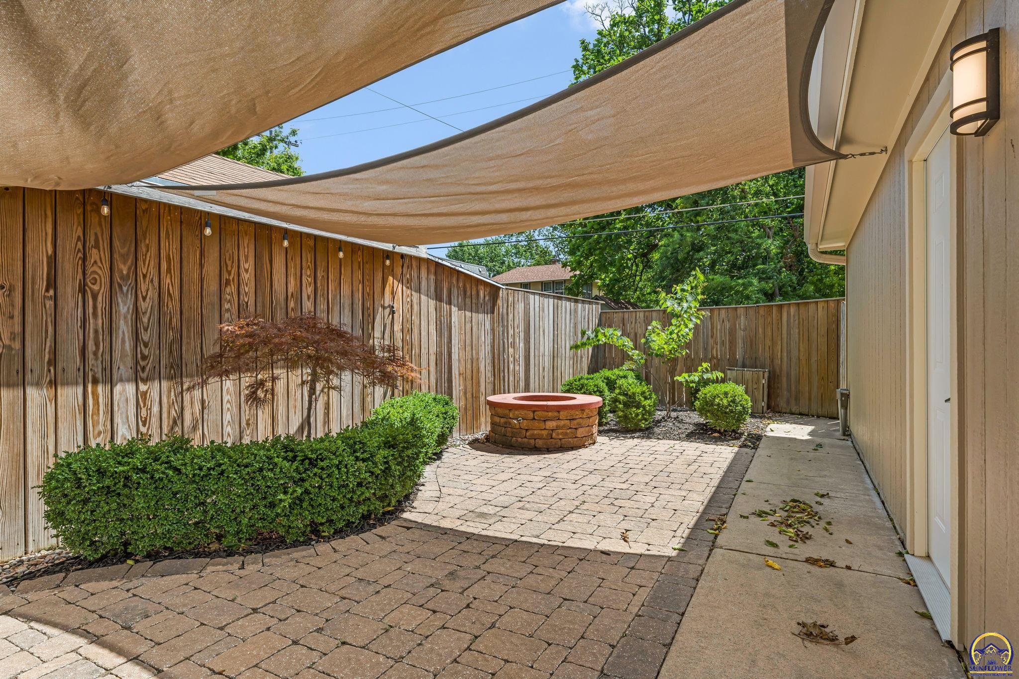 1618 Southwest High Avenue Topeka, KS 66604 - Photo 7 of 40