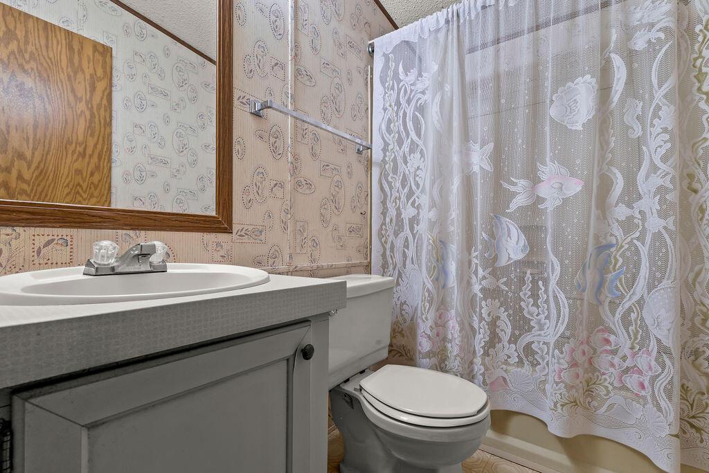 8764 National Road Southwest, Unit 118 Etna, OH 43062 - Photo 26 of 35 Full bath