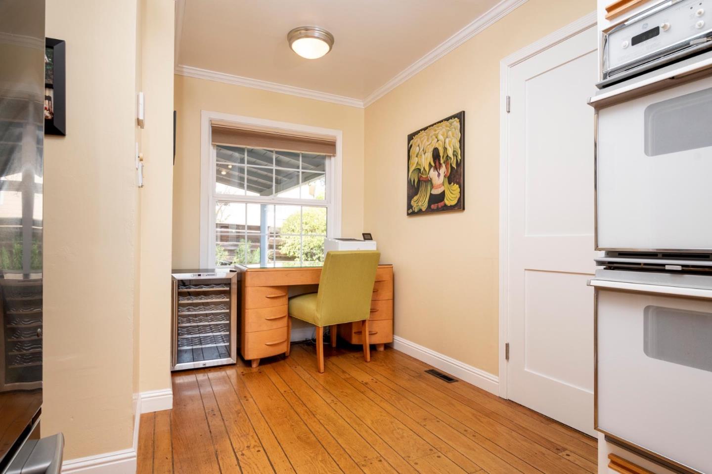 802 Covington Road Belmont, CA 94002 - Photo 11 of 19