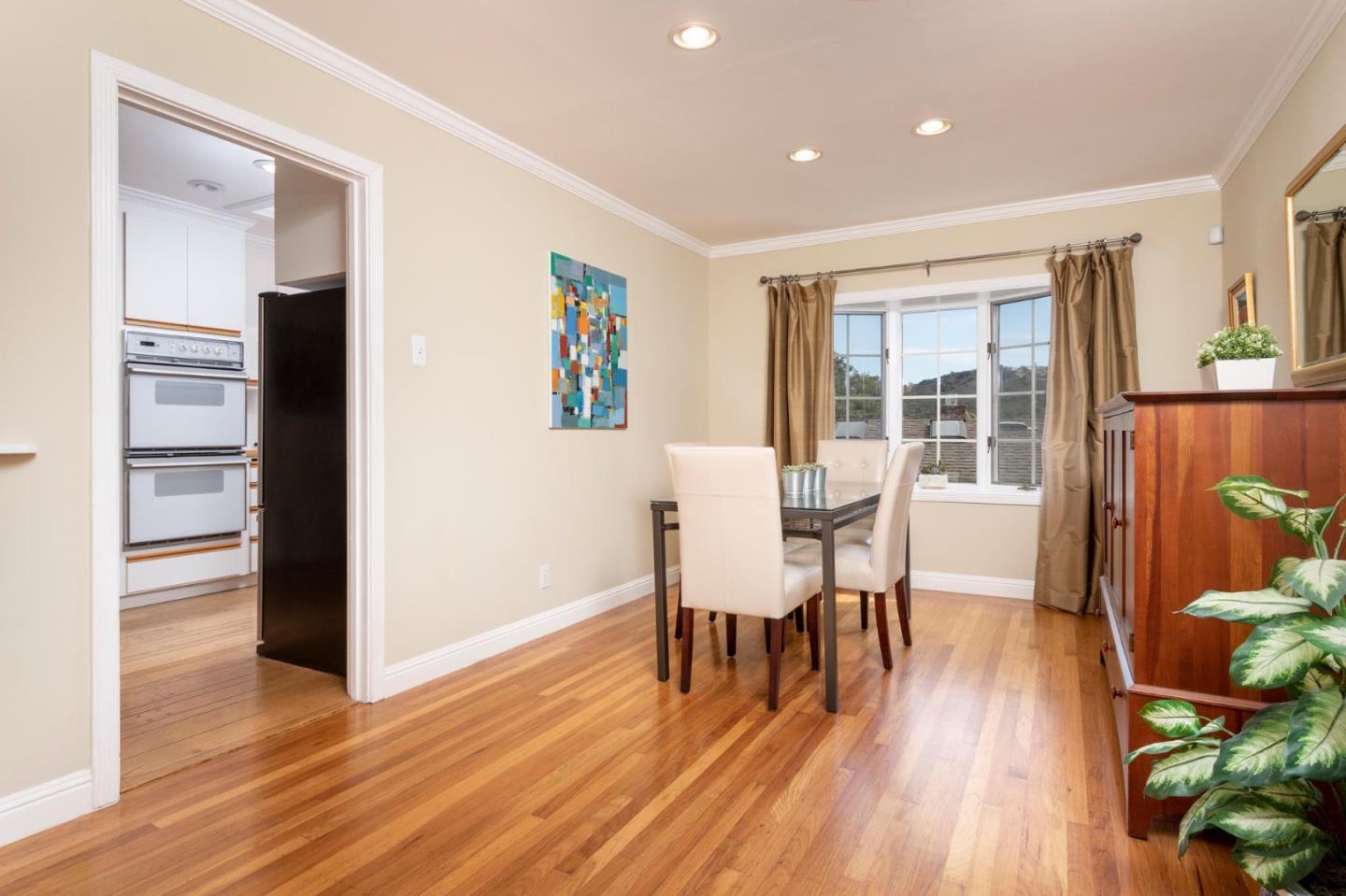 802 Covington Road Belmont, CA 94002 - Photo 9 of 19