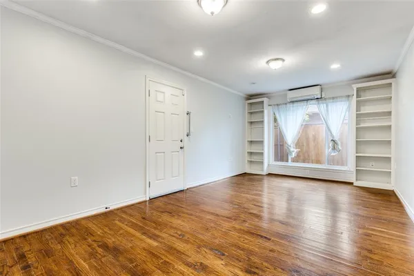 $6,000 | 7328 Mimosa Lane, Dallas, TX 75230
