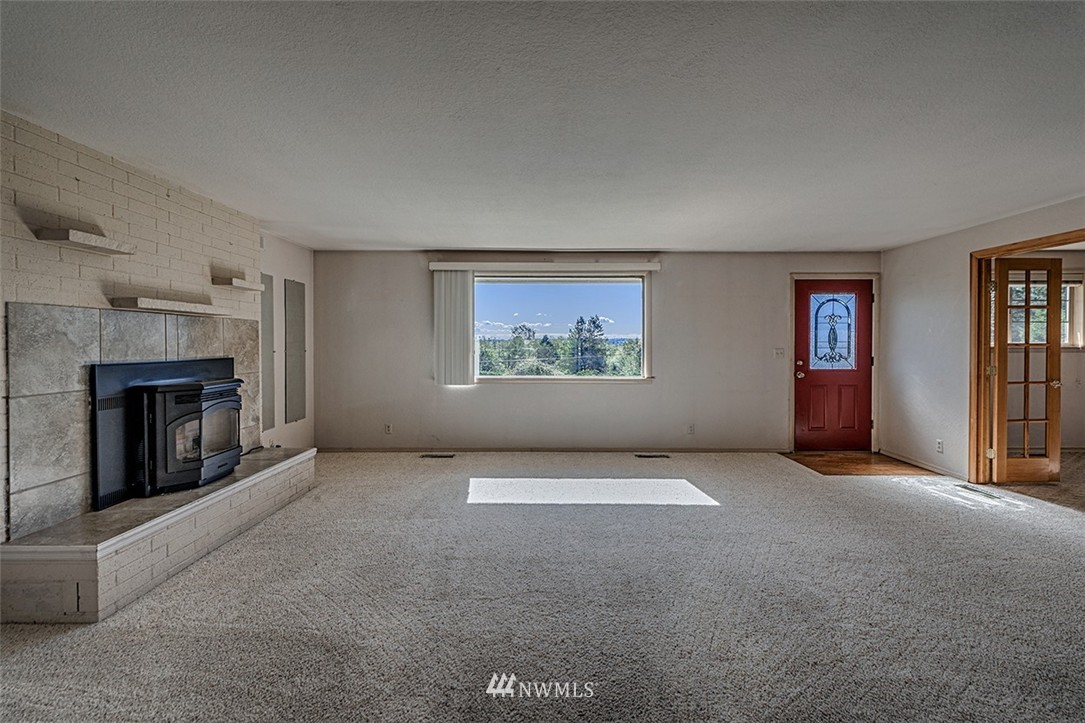 17515 Allen Road Bow, WA 98232 - Photo 4 of 23 Gallery Image 4