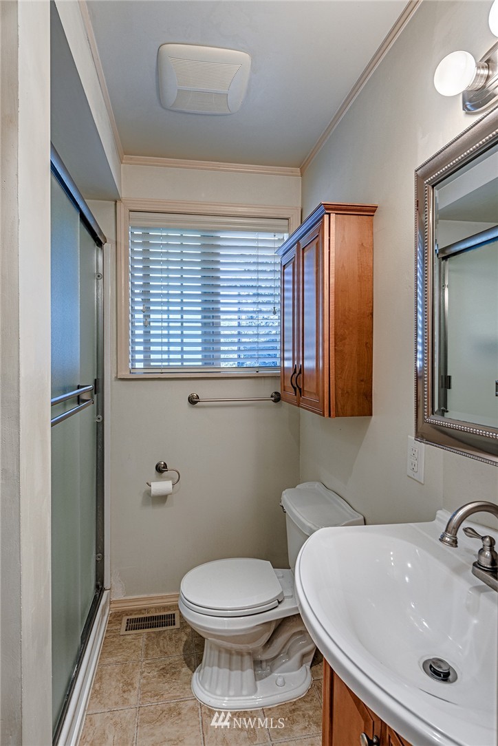 17515 Allen Road Bow, WA 98232 - Photo 6 of 23 Gallery Image 6