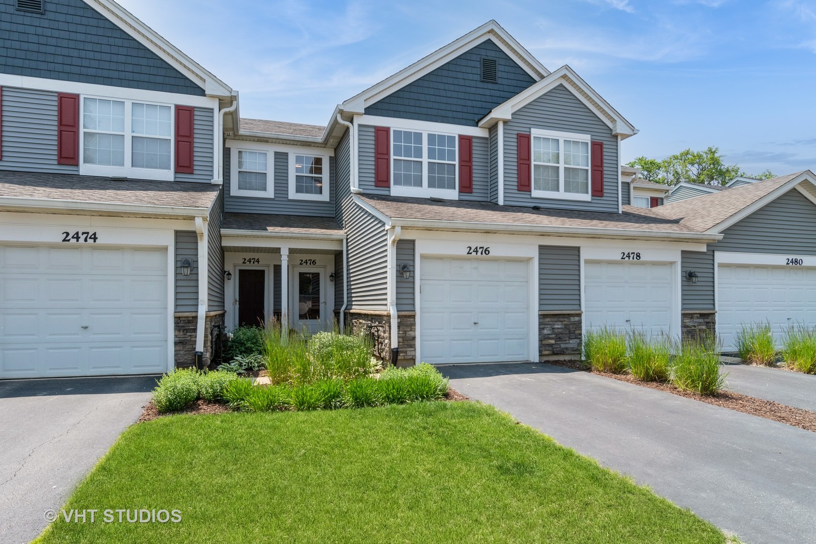 2476 Oneida Lane Naperville, IL 60563 - Photo 1 of 23