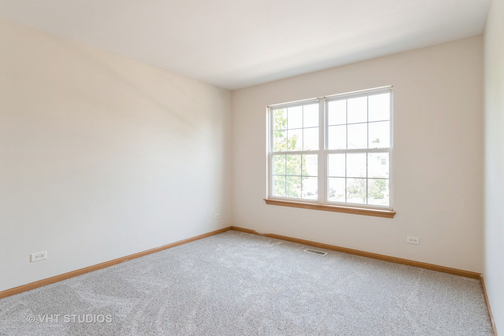 2476 Oneida Lane Naperville, IL 60563 - Photo 16 of 23