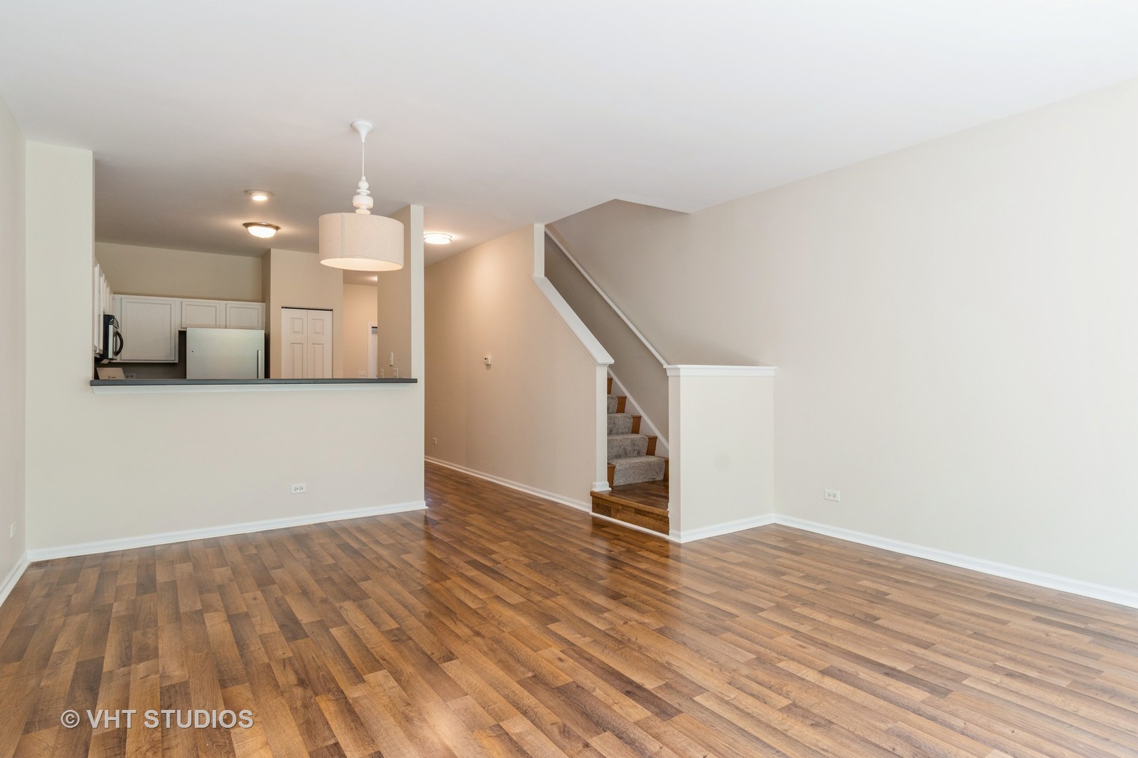 2476 Oneida Lane Naperville, IL 60563 - Photo 7 of 23