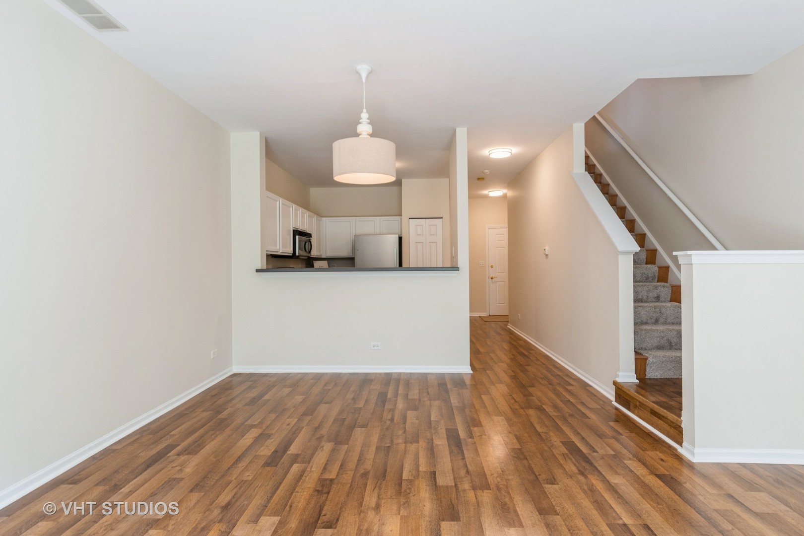 2476 Oneida Lane Naperville, IL 60563 - Photo 9 of 23