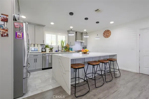 $915,000 | 11523 Richeon Avenue, Downey, CA 90241