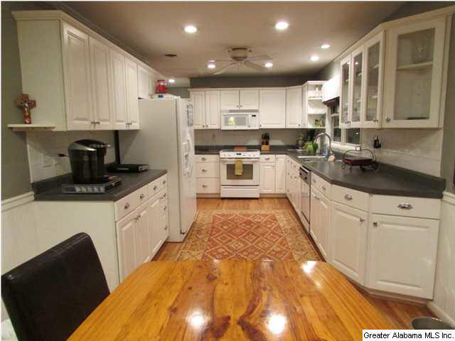 2517 Chatwood Road Birmingham, AL 35226 - Photo 4 of 15