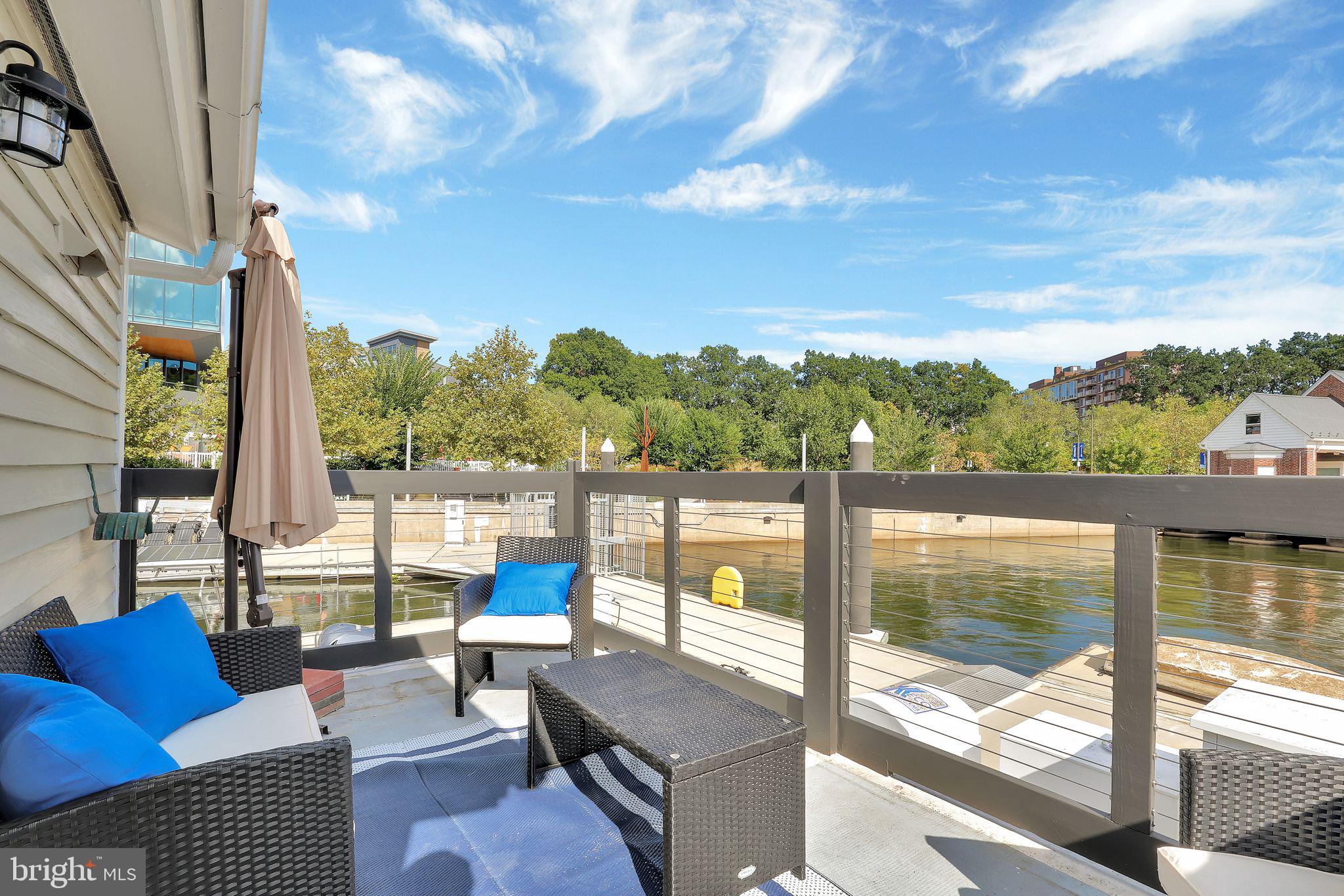 650 Wharf Street Southwest, Unit Z01 Washington, DC 20024 - Photo 7 of 35 a view of a lake from balcony