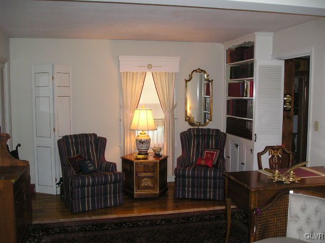 Gallery Image 6