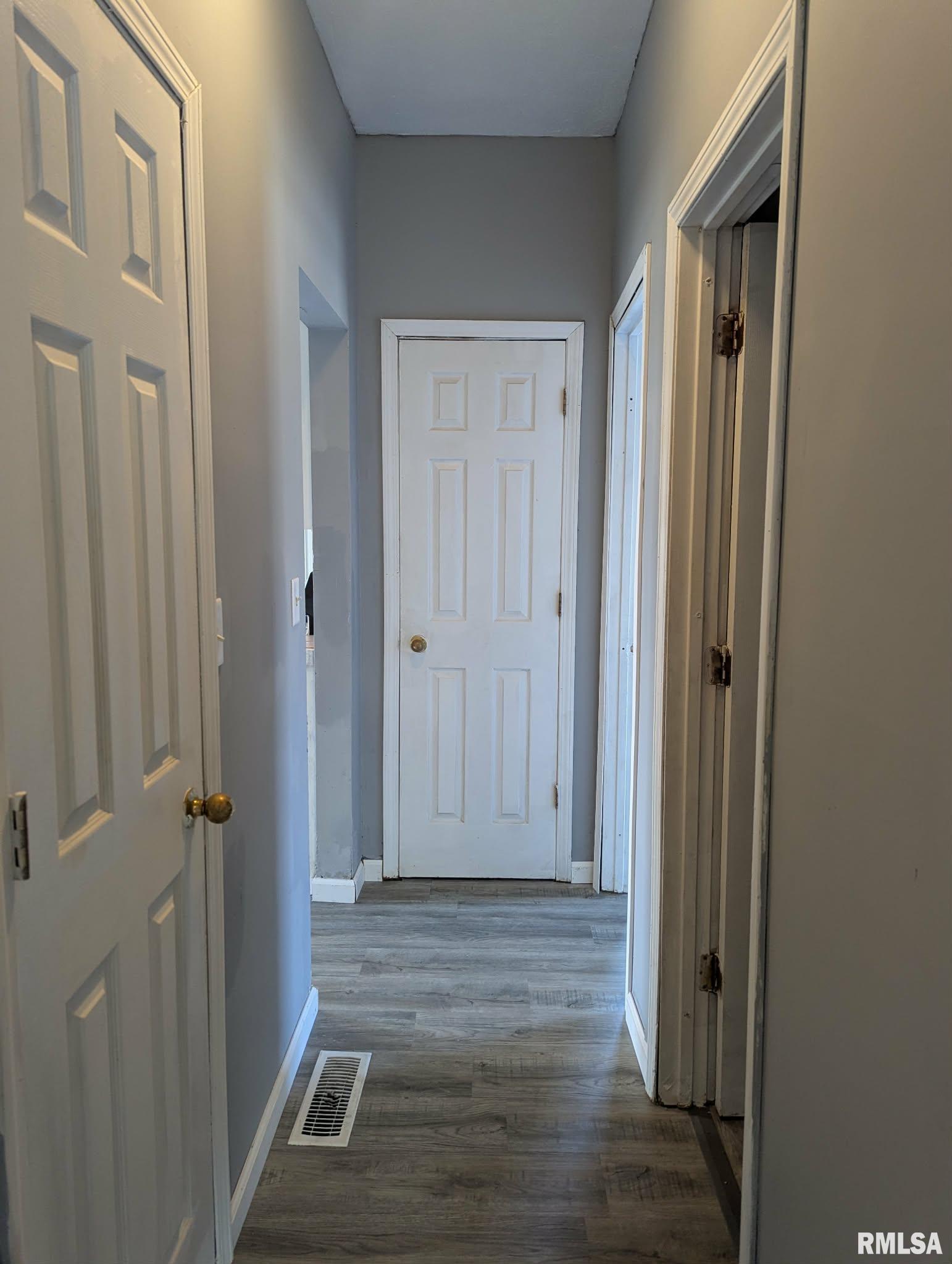 1301 Morton Avenue Springfield, IL 62702 - Photo 14 of 30 Gallery Image 14