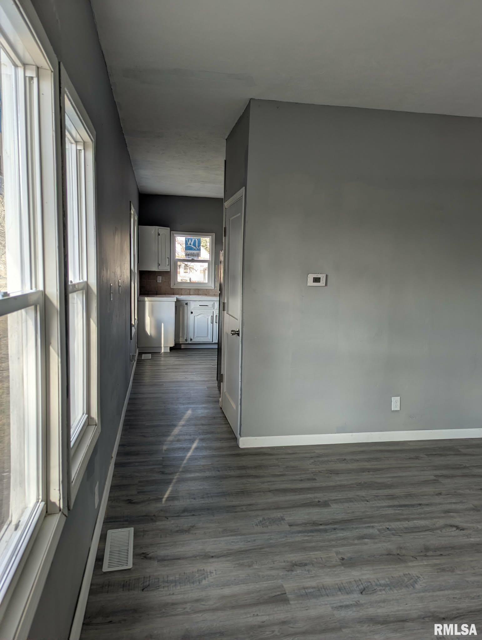 1301 Morton Avenue Springfield, IL 62702 - Photo 27 of 30 Gallery Image 27