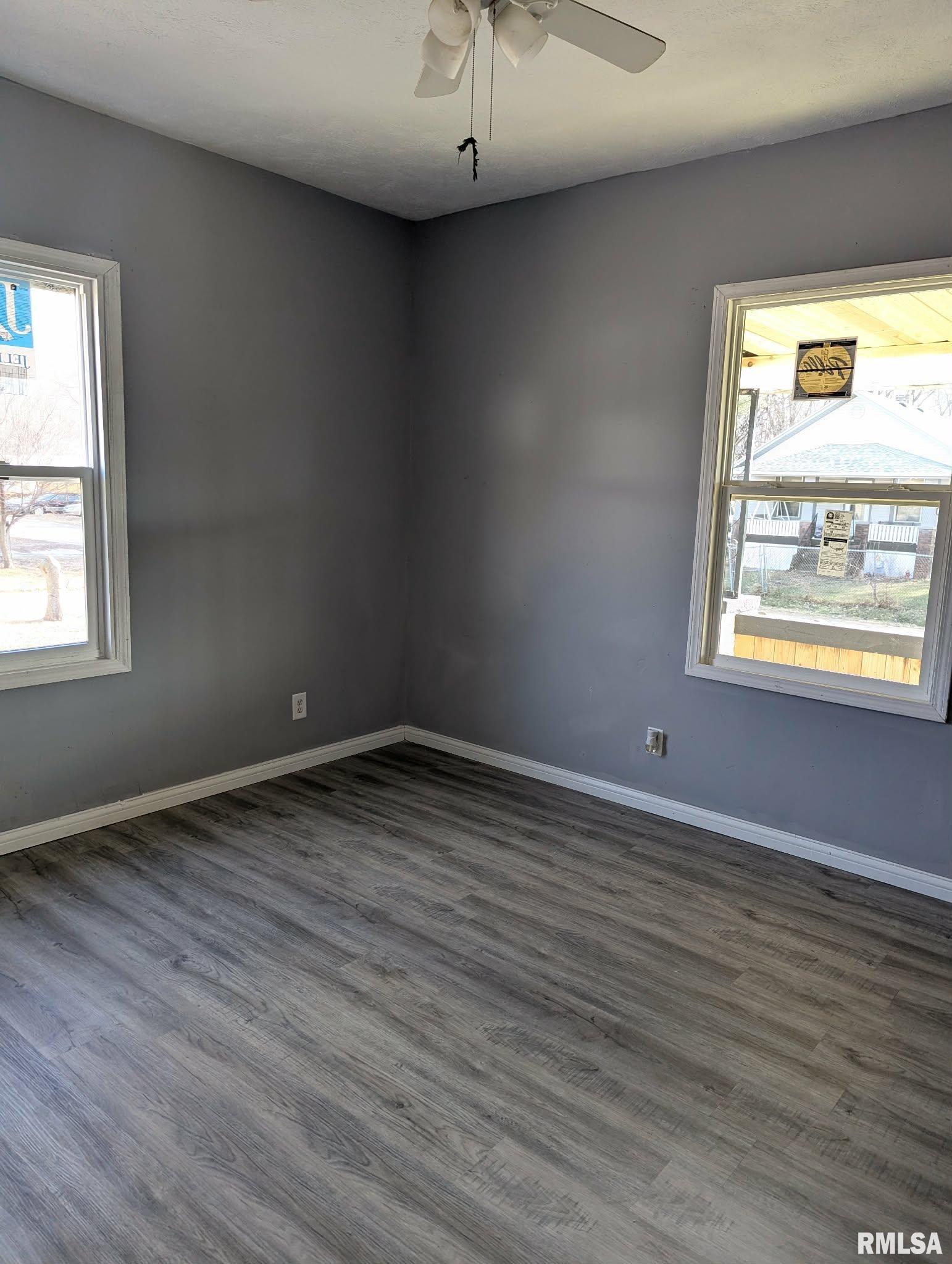 1301 Morton Avenue Springfield, IL 62702 - Photo 5 of 30 Gallery Image 5