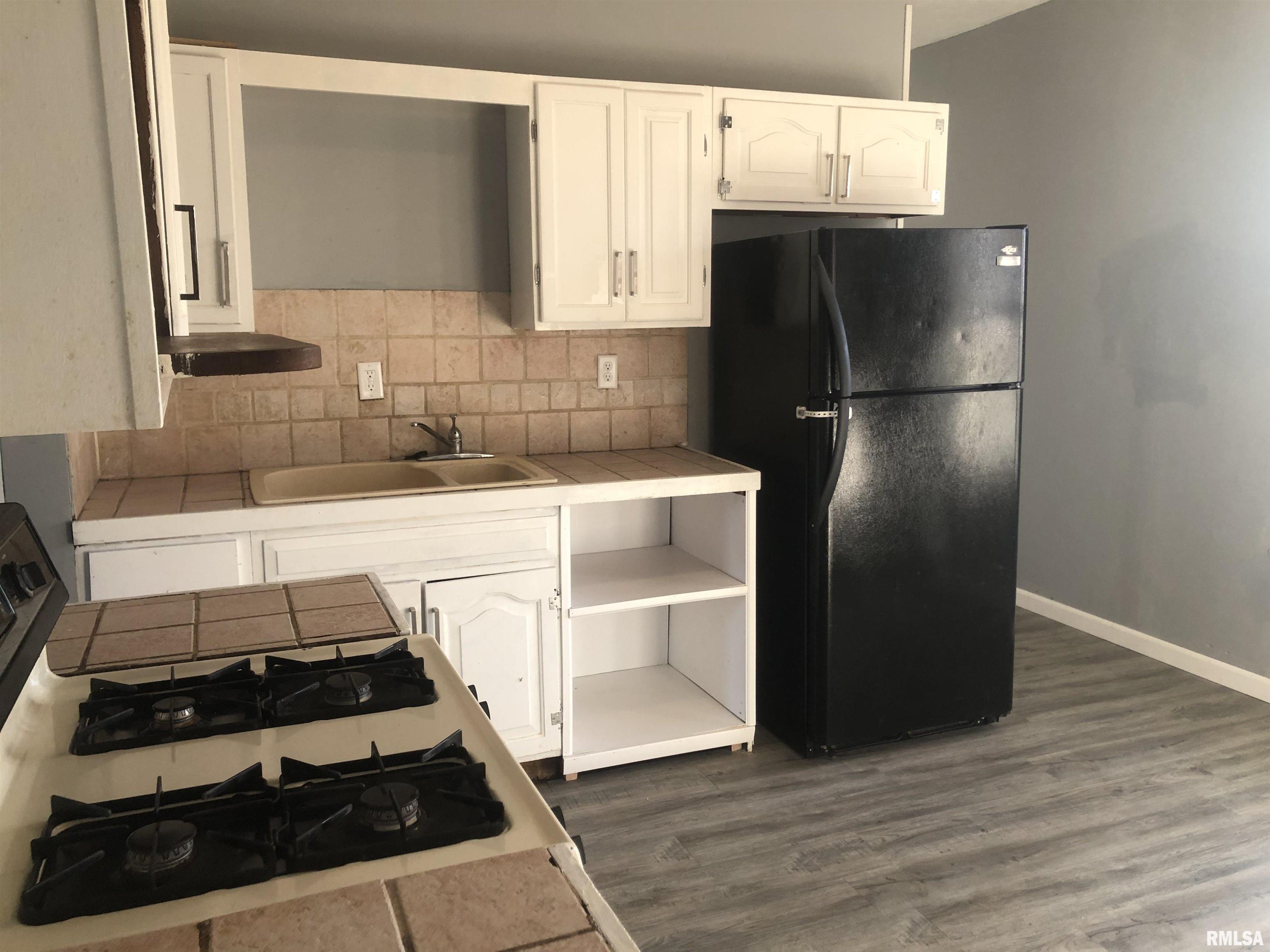 1301 Morton Avenue Springfield, IL 62702 - Photo 5 of 11