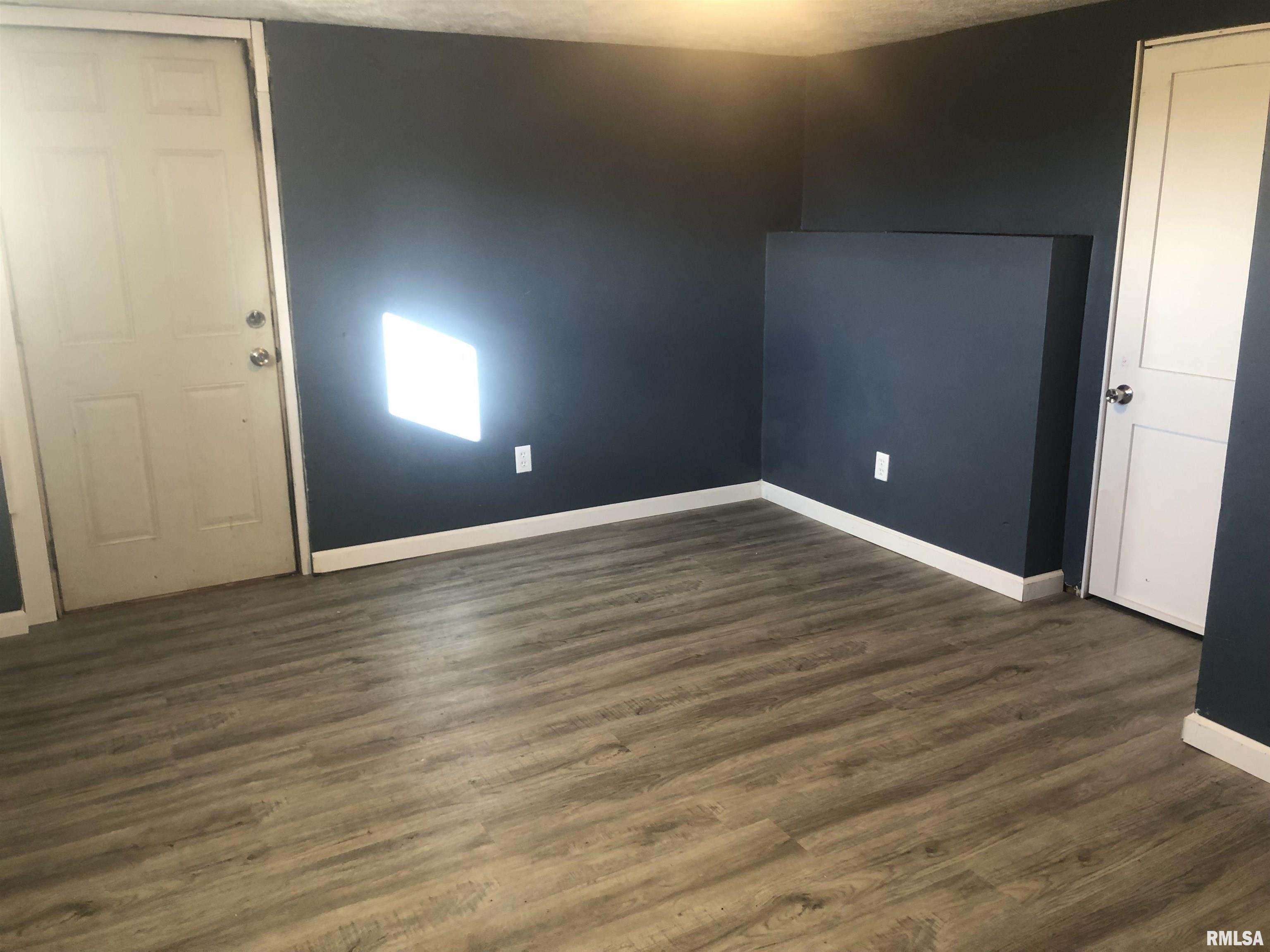 1301 Morton Avenue Springfield, IL 62702 - Photo 9 of 11