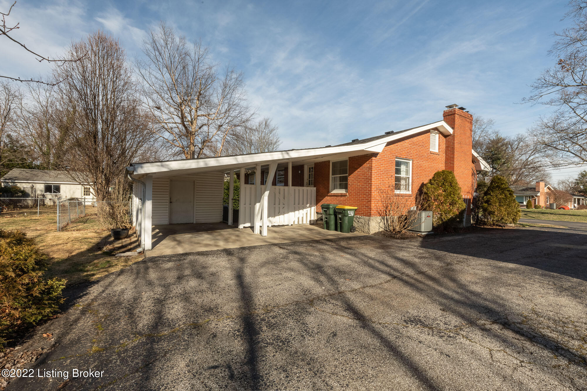 810 Stivers Road Louisville, KY 40207 - Photo 31 of 37 Covered parking