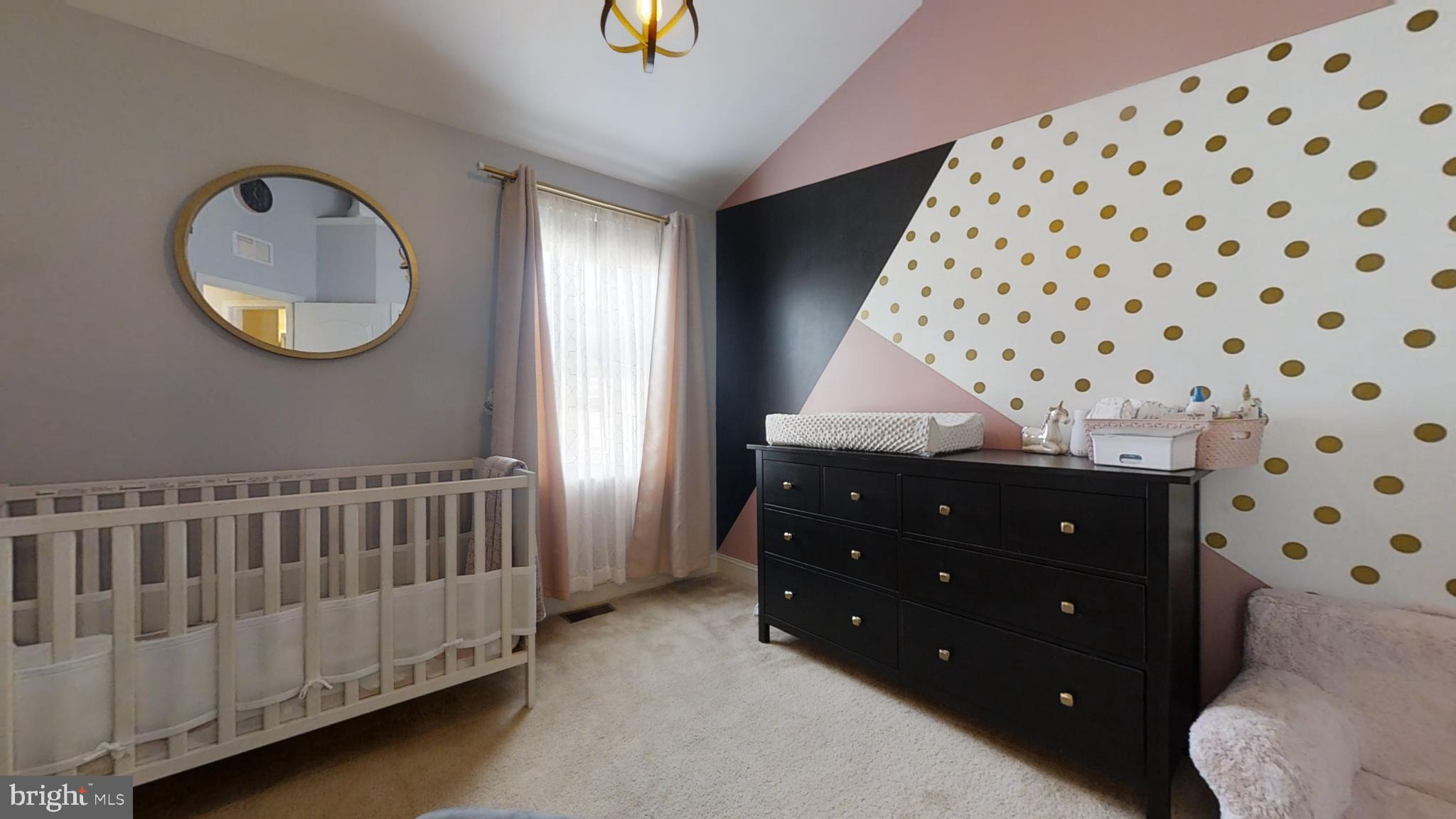 22490 Newcut Road Clarksburg, MD 20871 - Photo 24 of 37 3rd Bedroom