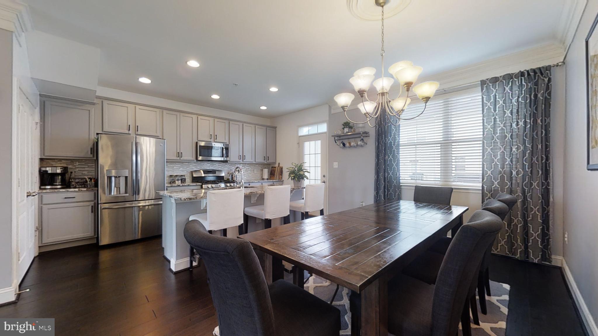 22490 Newcut Road Clarksburg, MD 20871 - Photo 8 of 37 Dinning Area