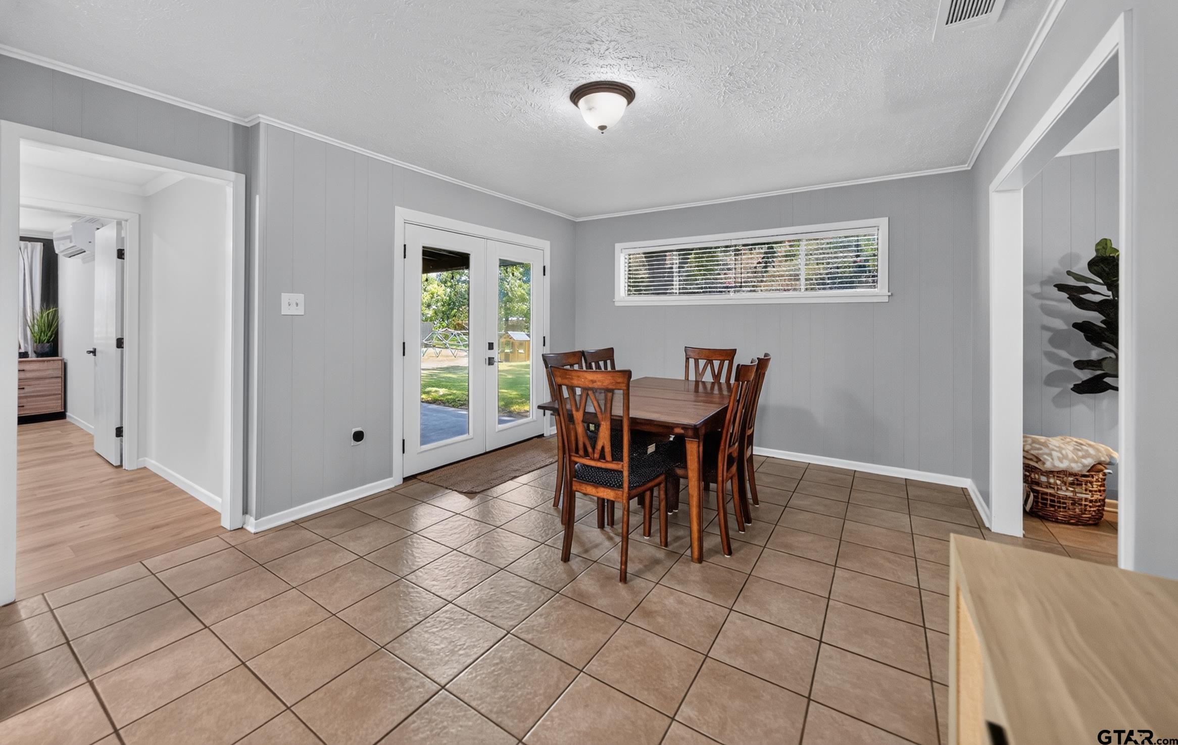 2425 Liveoak Street Jacksonville, TX 75766 - Photo 7 of 33