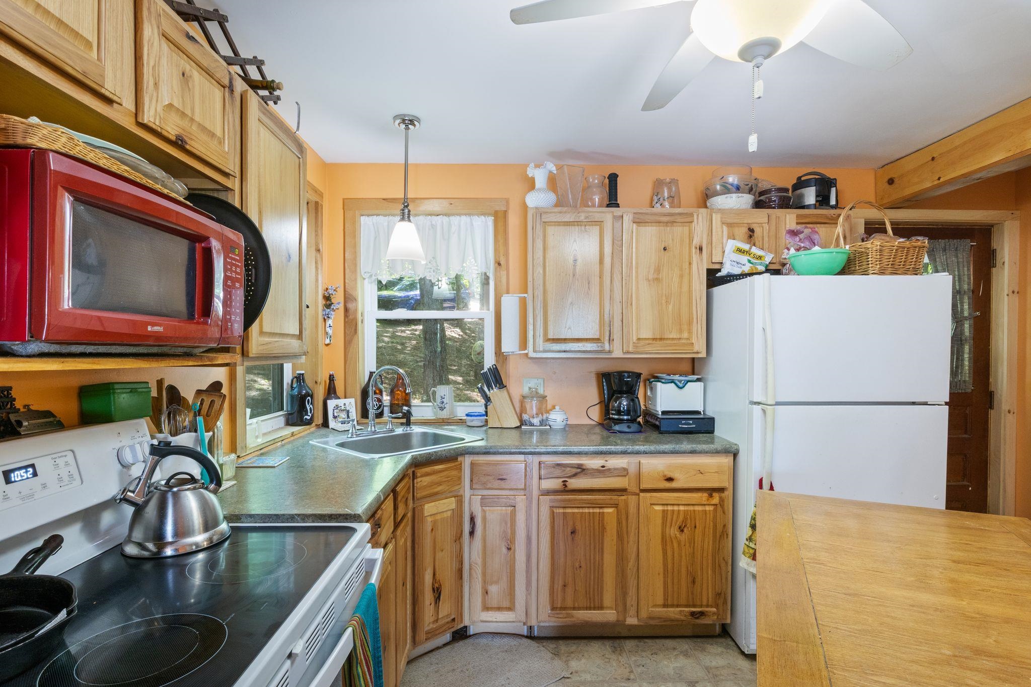 75 Black Cove Road Wakefield, NH 03872 - Photo 5 of 34