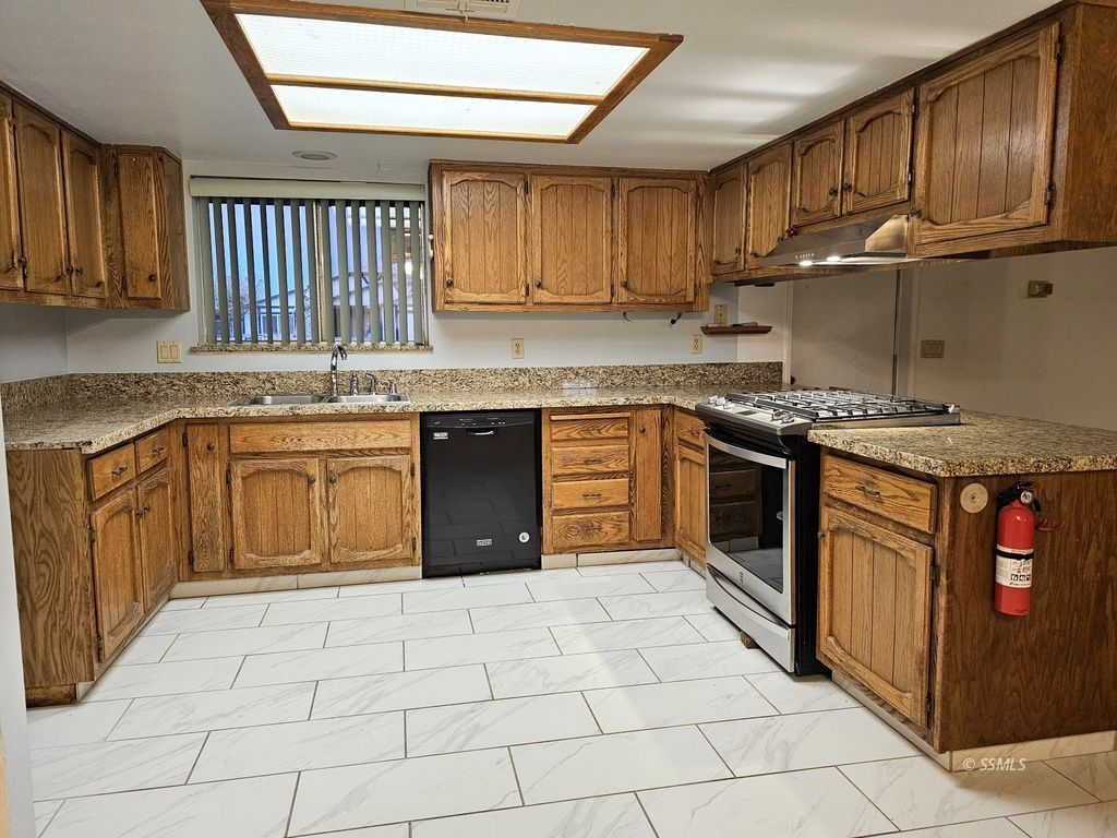 533 South Appaloosa Street Ridgecrest, CA 93555 - Photo 6 of 29 Gallery Image 6
