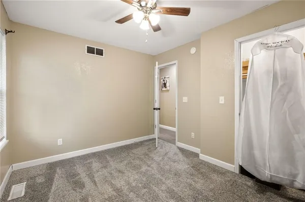 $232,000 | 900 Oak Terrace, Knob Noster, MO 65336