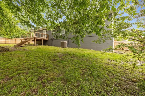 $232,000 | 900 Oak Terrace, Knob Noster, MO 65336