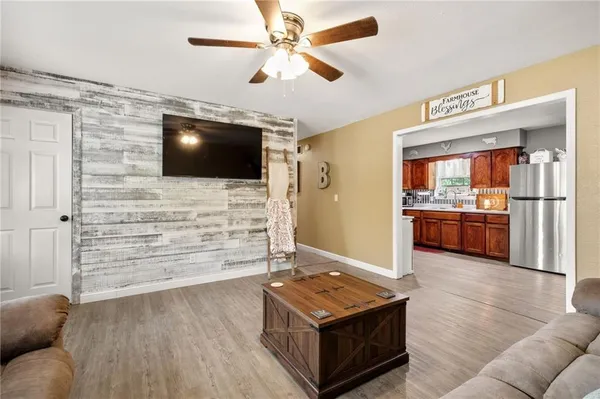 $232,000 | 900 Oak Terrace, Knob Noster, MO 65336